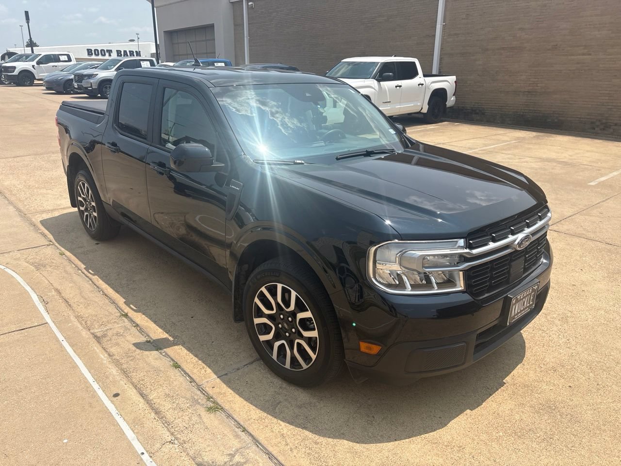 Used 2024 Ford Maverick Lariat FWD image 5