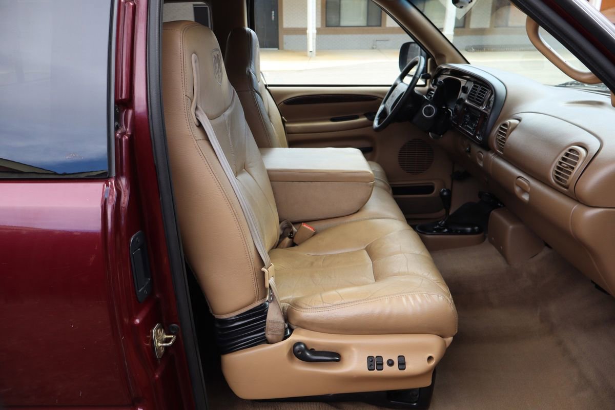 Used 2001 Dodge Ram 2500 Truck ST image 23