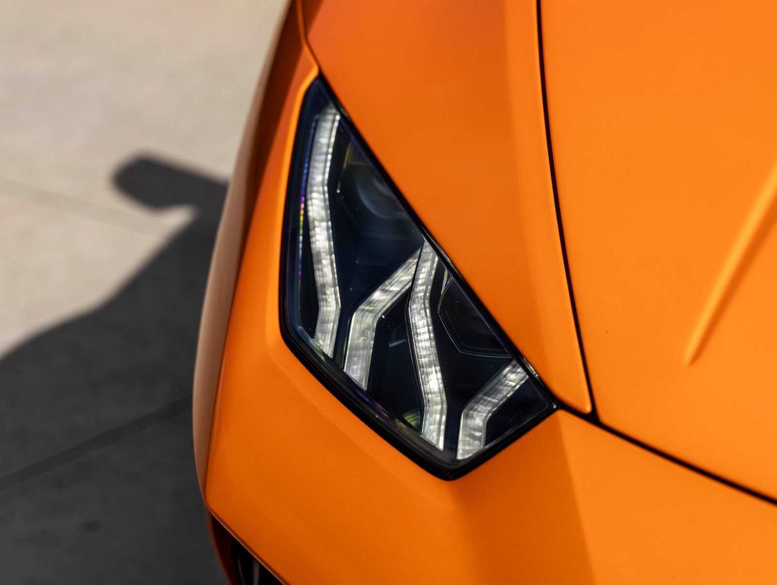 Used 2021 Lamborghini Huracan EVO RWD image 21