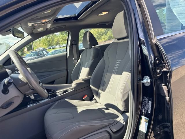 Certified 2024 Hyundai Elantra SEL w/ Convenience Package FWD image 2