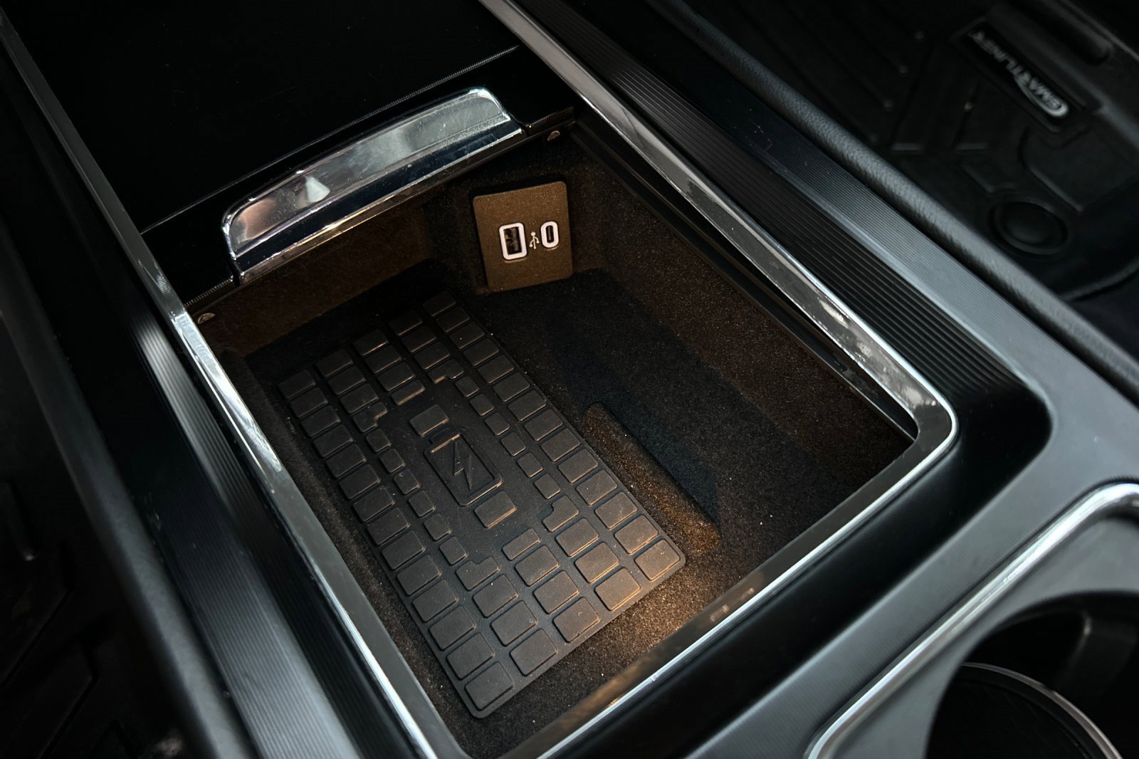 Used 2023 Lincoln Corsair FWD w/ Equipment Group 101A image 31