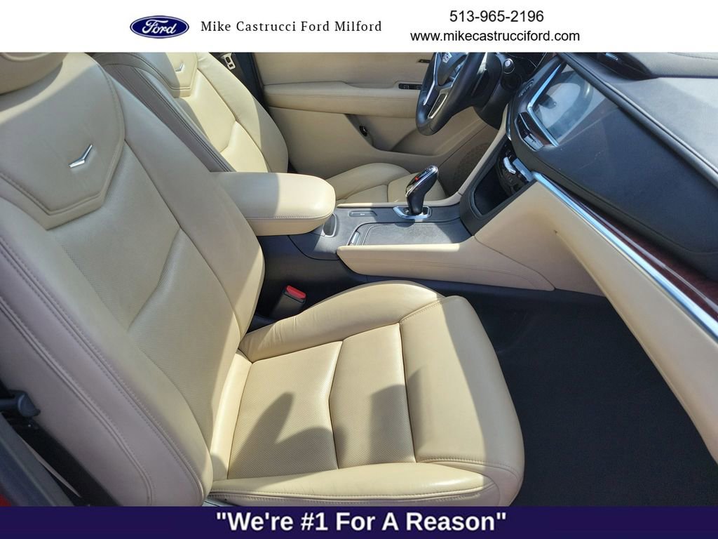Used 2017 Cadillac XT5 Luxury w/ Driver Awareness Package image 26
