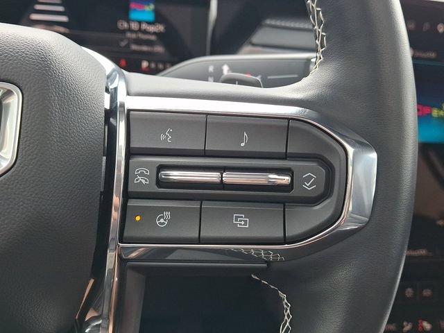 Used 2026 GMC Acadia Denali FWD image 21