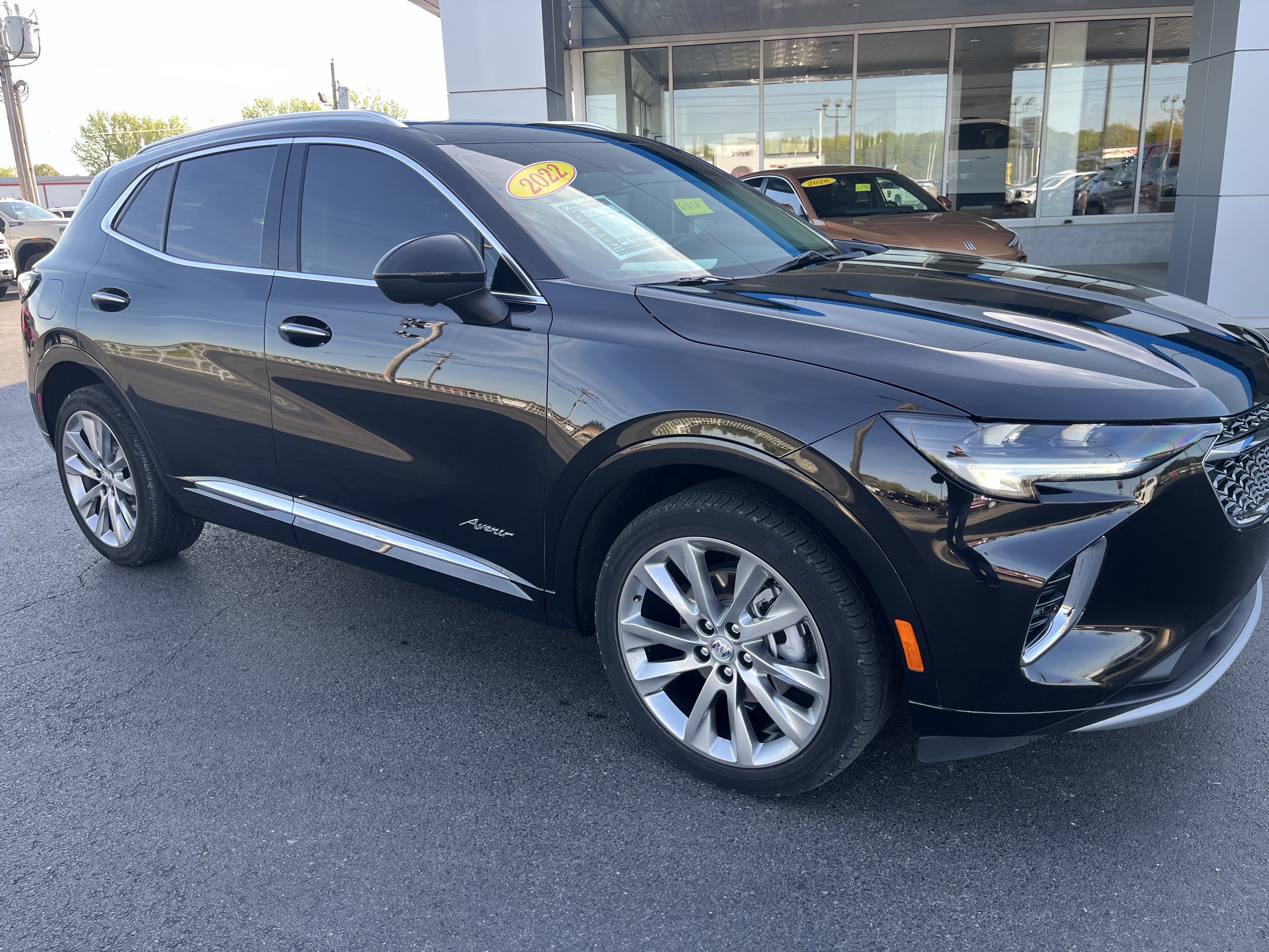 Used 2022 Buick Envision Avenir w/ Safety Package FWD image 8