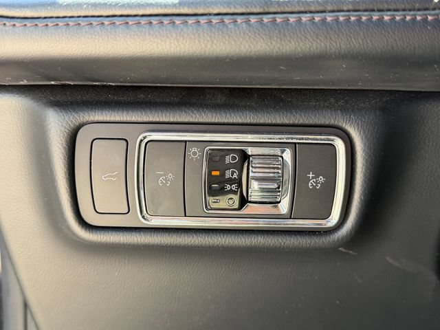 Used 2022 Lincoln Aviator Reserve w/ Equipment Group 201A AWD/4WD image 9