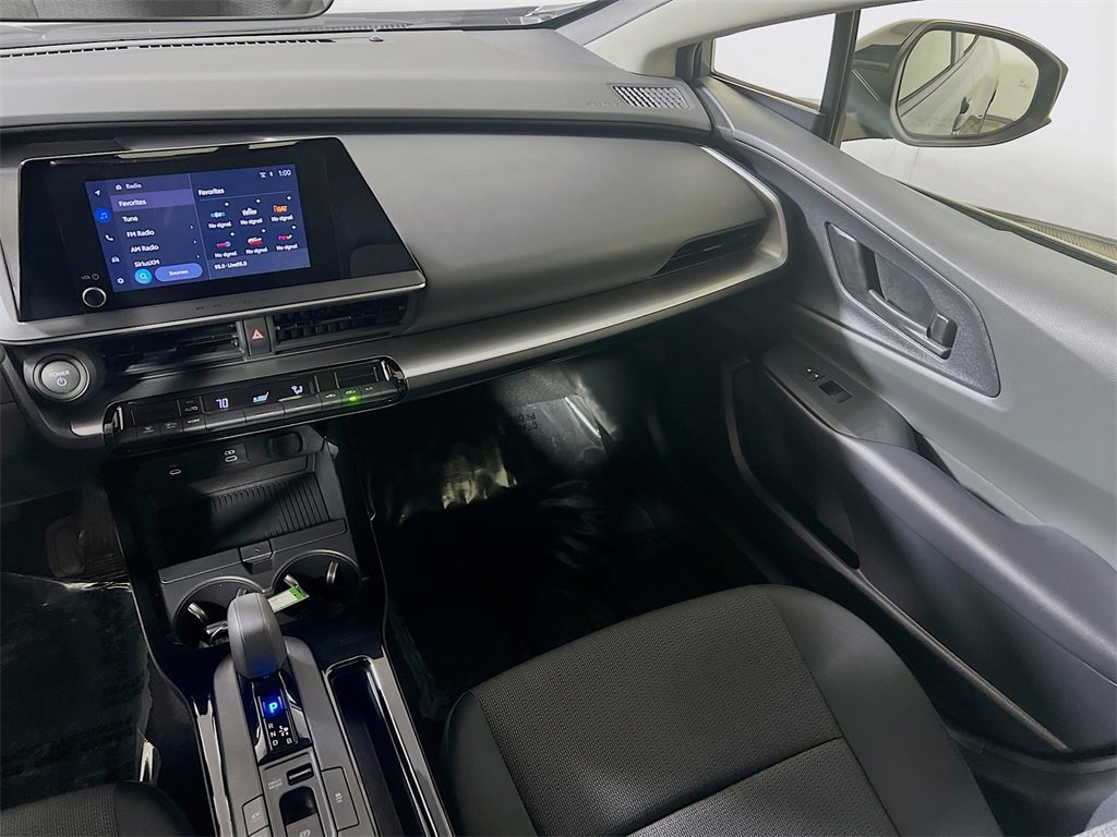 Used 2024 Toyota Prius LE image 21