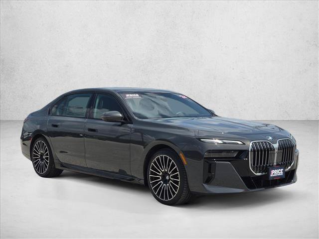 Used 2024 BMW 740i RWD image 3