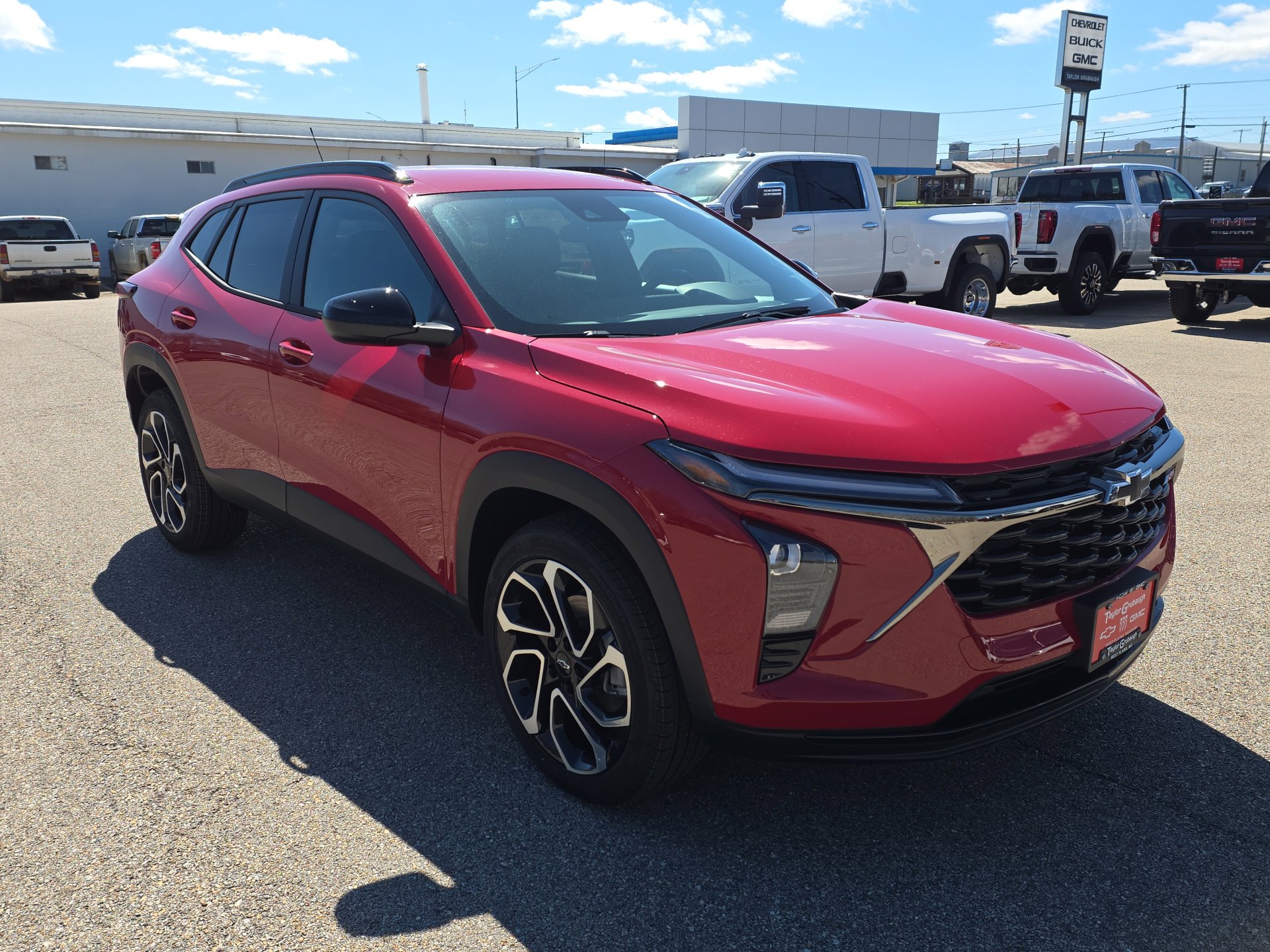New 2026 Chevrolet Trax RS w/ Driver Confidence Package image 2