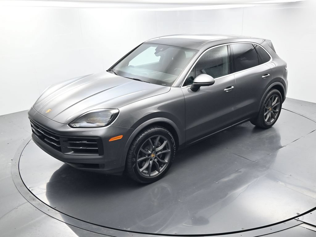 Certified 2024 Porsche Cayenne AWD/4WD image 33