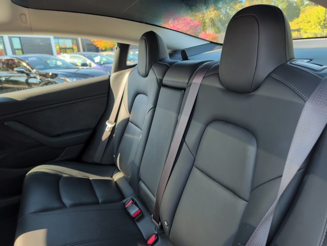 Used 2018 Tesla Model 3 Long Range RWD image 17
