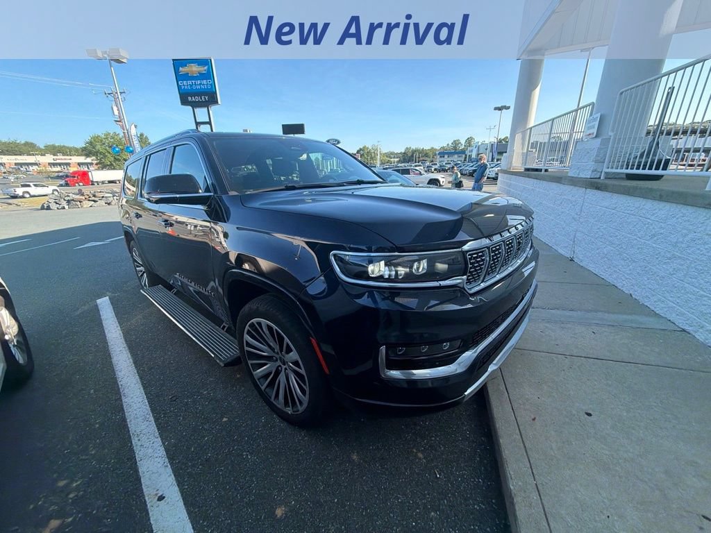 Used 2024 Jeep Grand Wagoneer L Series III AWD/4WD image 2