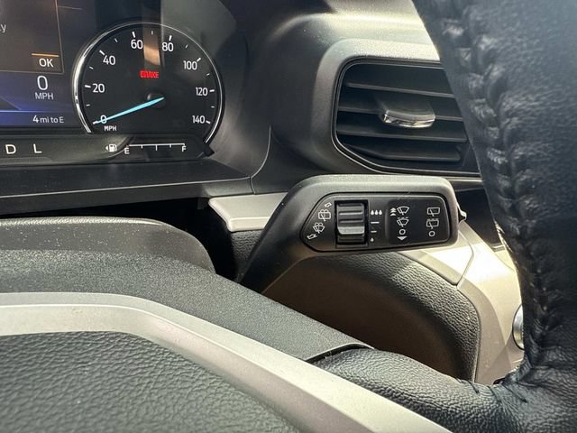 Used 2022 Ford Explorer XLT AWD/4WD image 38