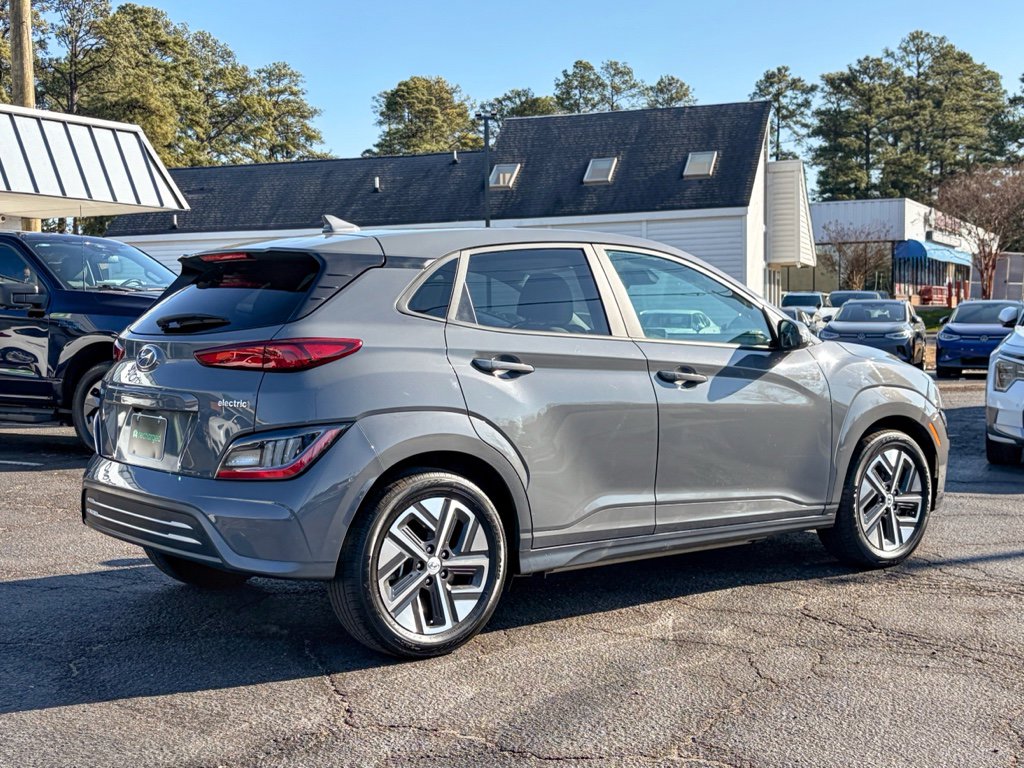 Used 2023 Hyundai Kona Limited w/ Cargo Package image 3