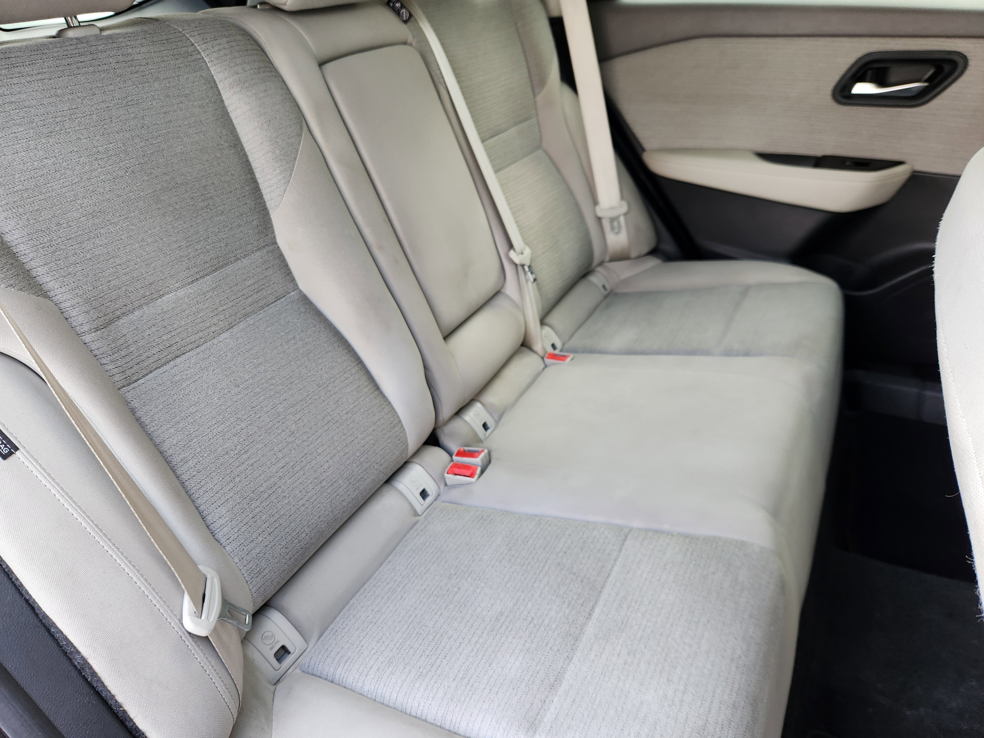 Used 2023 Nissan Rogue SV image 15