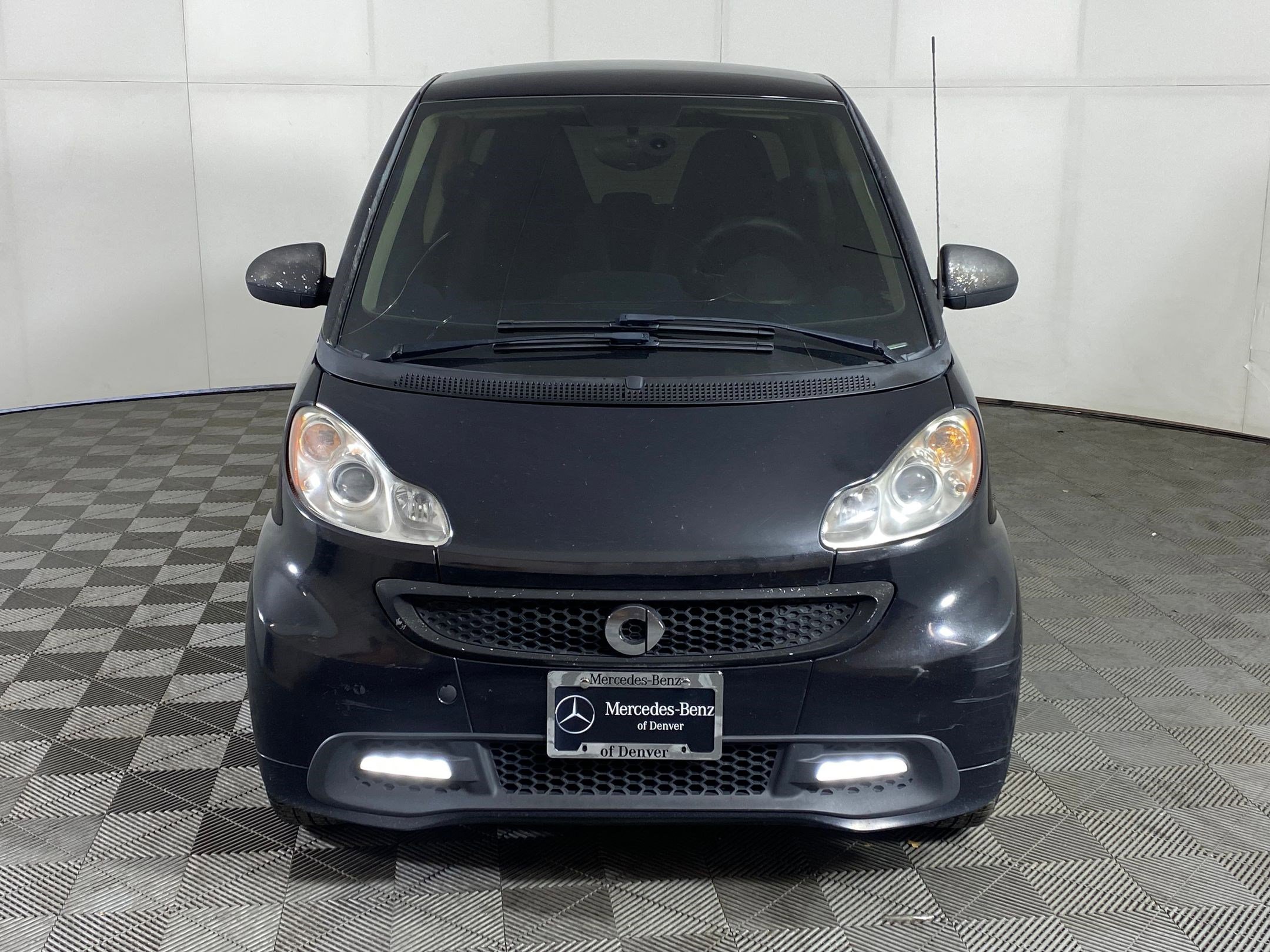 Used 2015 smart fortwo passion image 6