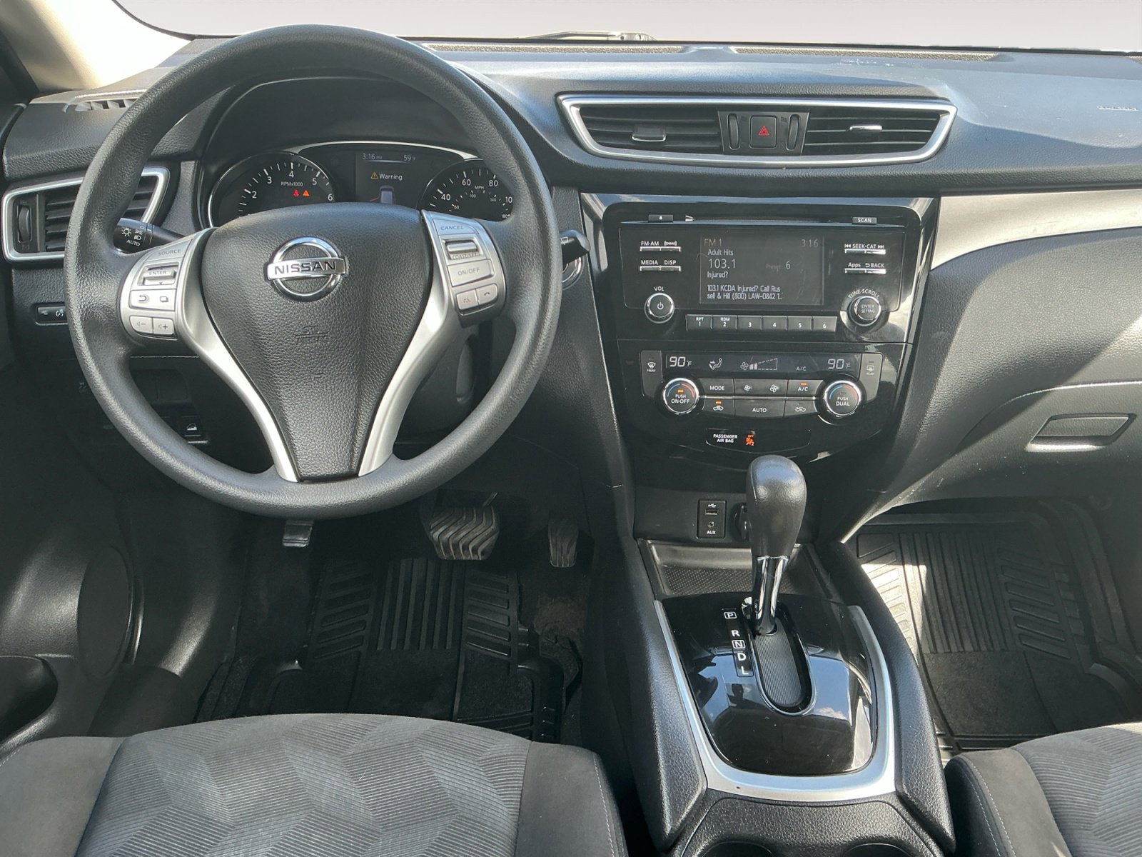 Used 2015 Nissan Rogue SV AWD/4WD image 10