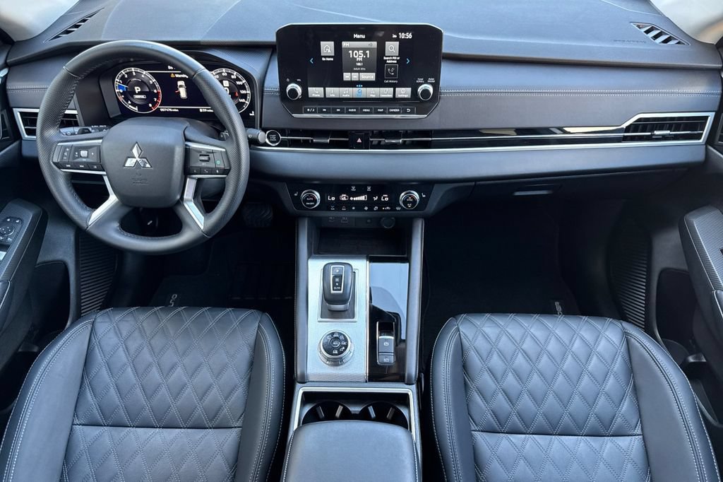 Used 2024 Mitsubishi Outlander SEL AWD/4WD image 13