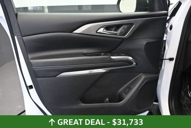 Used 2024 Chevrolet Traverse LT FWD image 19
