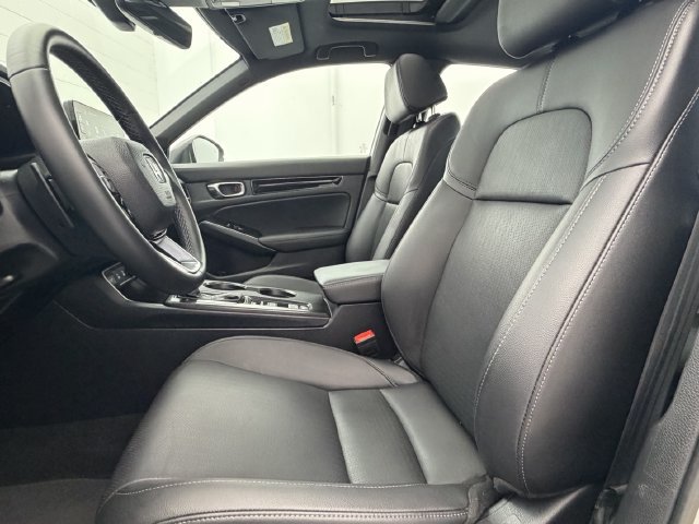Used 2025 Honda Civic Sport image 23