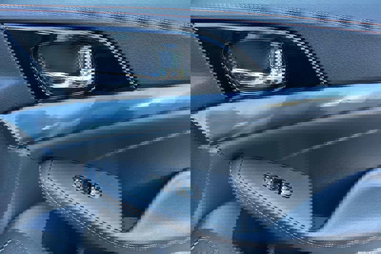 Used 2022 Nissan Maxima SR w/ Sport Mat Group image 18