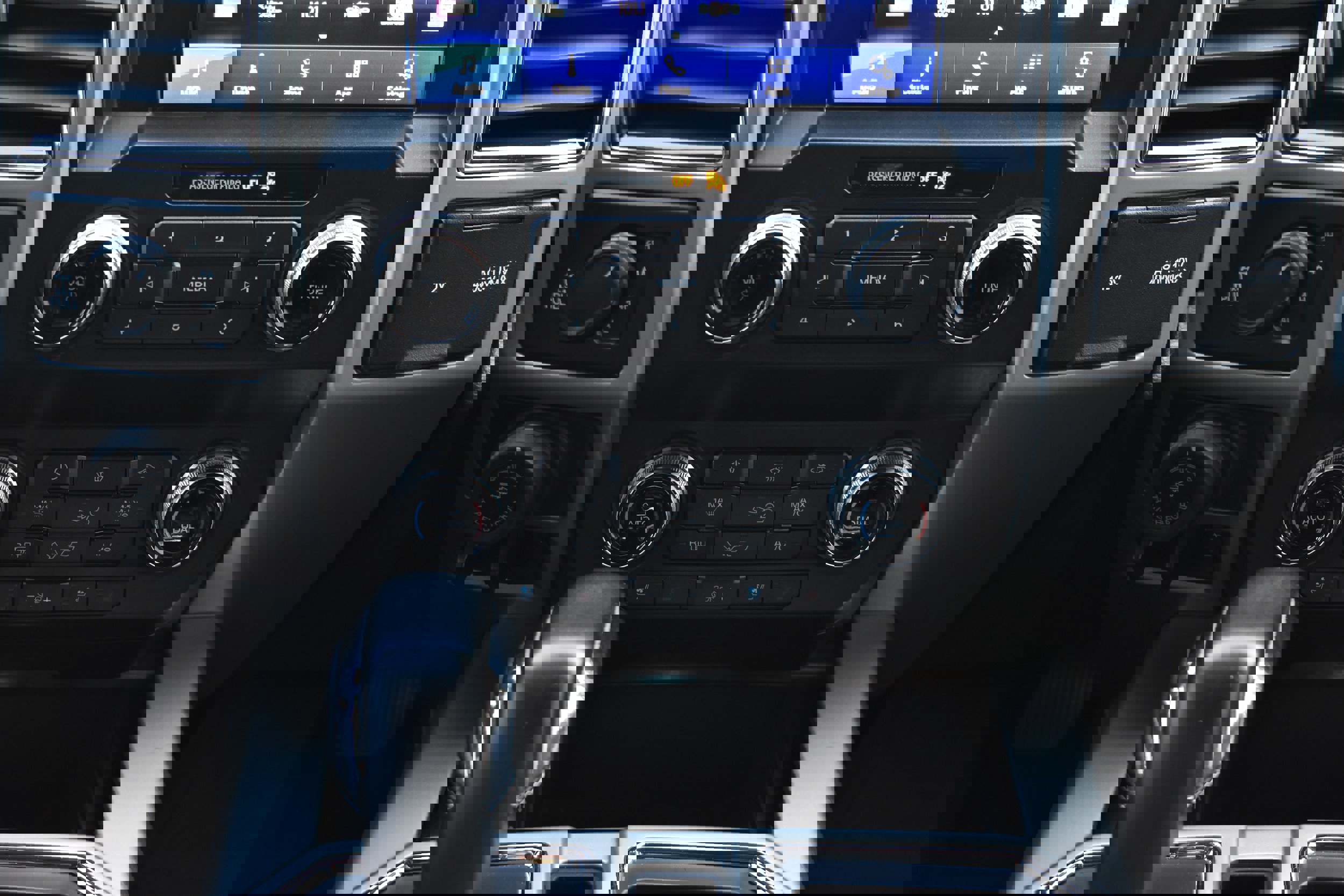 Used 2019 Ford F150 Lariat w/ Equipment Group 502A Luxury image 19