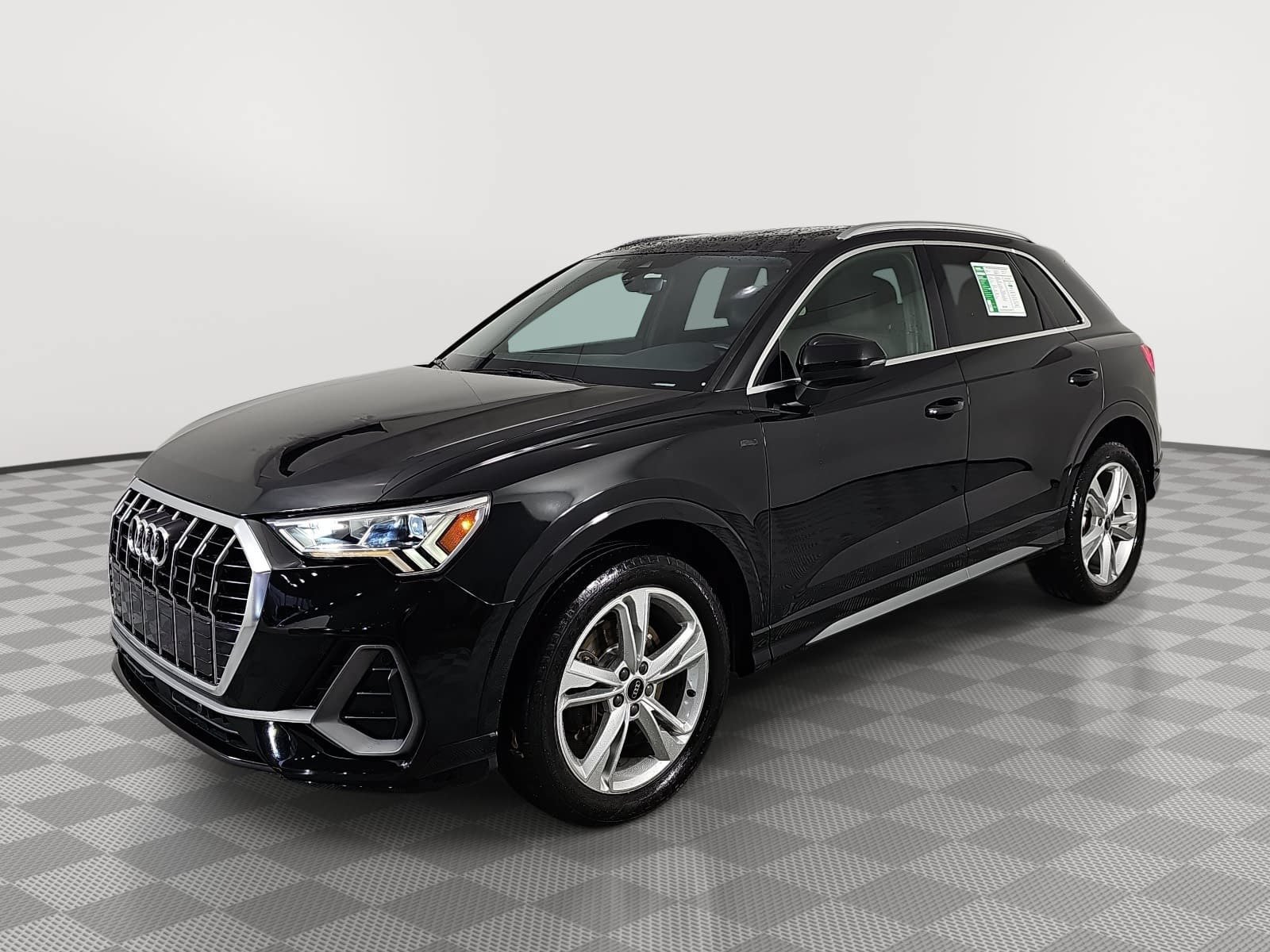 Used 2023 Audi Q3 2.0T Premium Plus AWD/4WD image 4