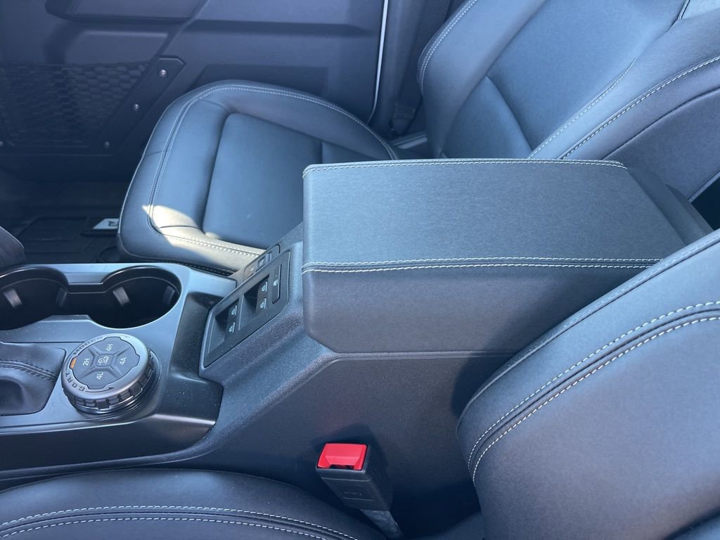 New 2025 Ford Bronco Big Bend w/ Black Diamond Package image 15