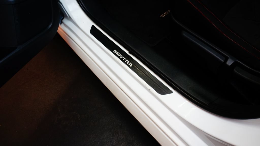 Used 2024 Nissan Sentra SR FWD image 29