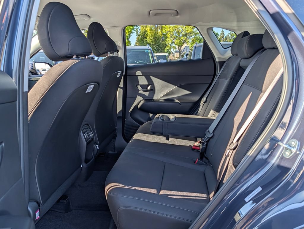 Certified 2025 Hyundai Kona SEL FWD image 12