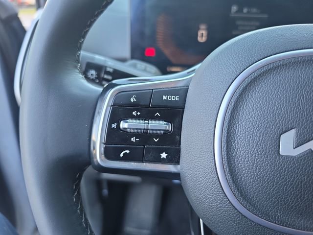 Certified 2025 Kia Sorento S FWD image 20