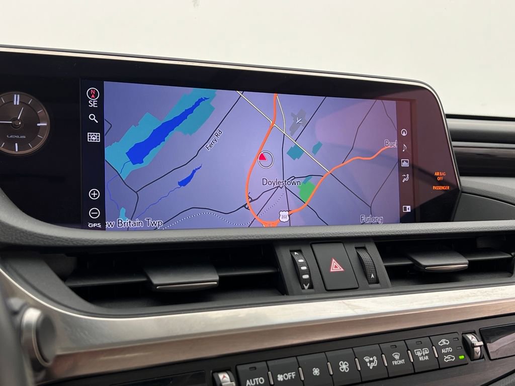 Used 2021 Lexus ES 300h w/ Accessory Package 2 image 19