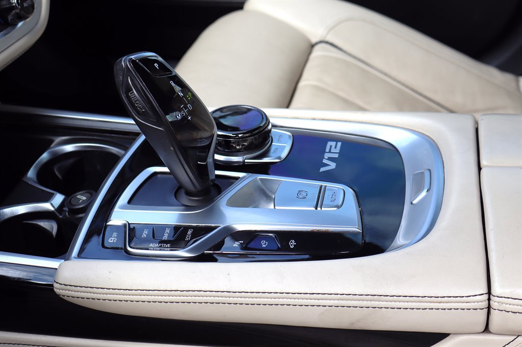 Used 2018 BMW M760i xDrive AWD/4WD image 43