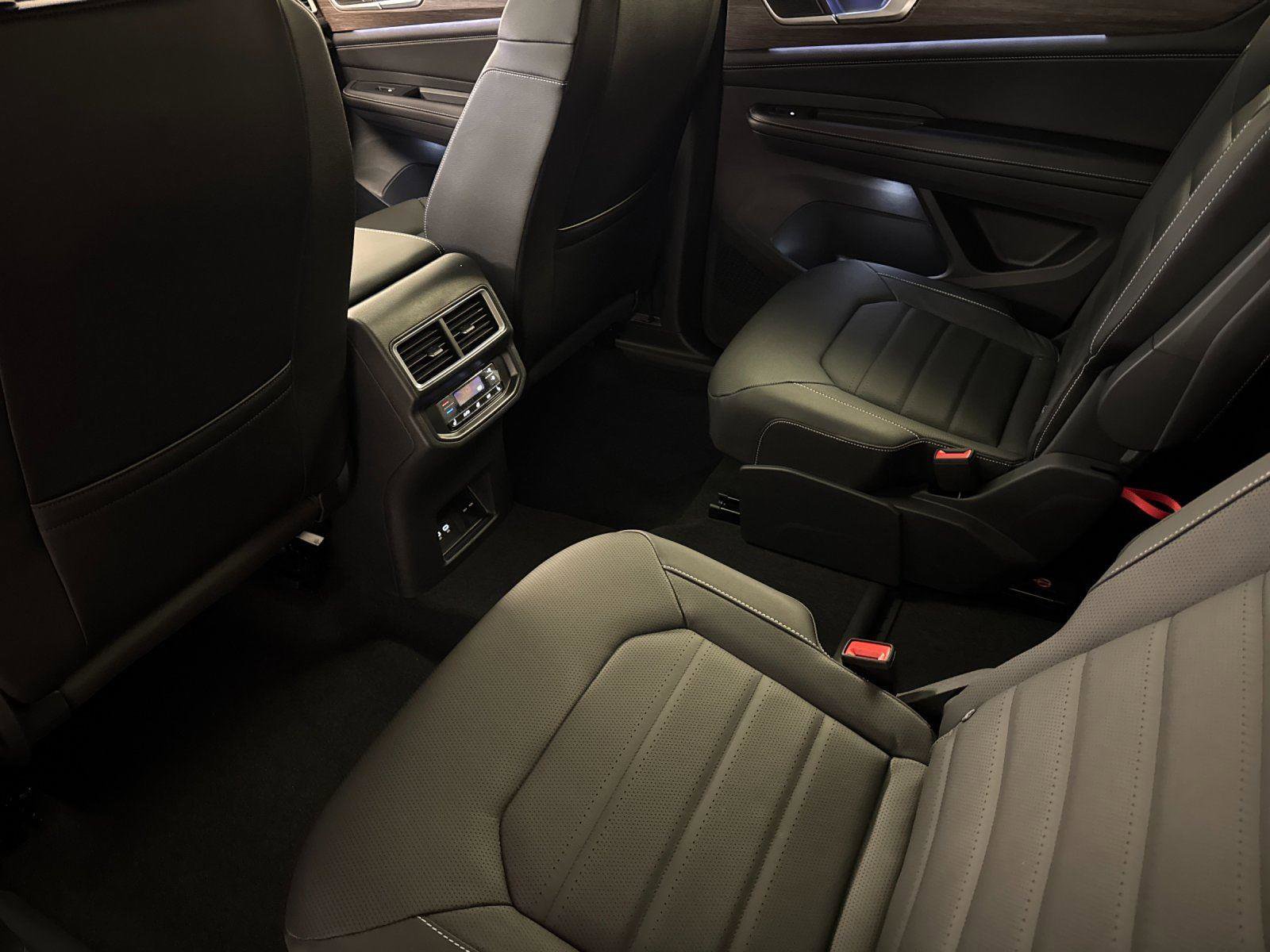 New 2026 Volkswagen Atlas SEL image 11