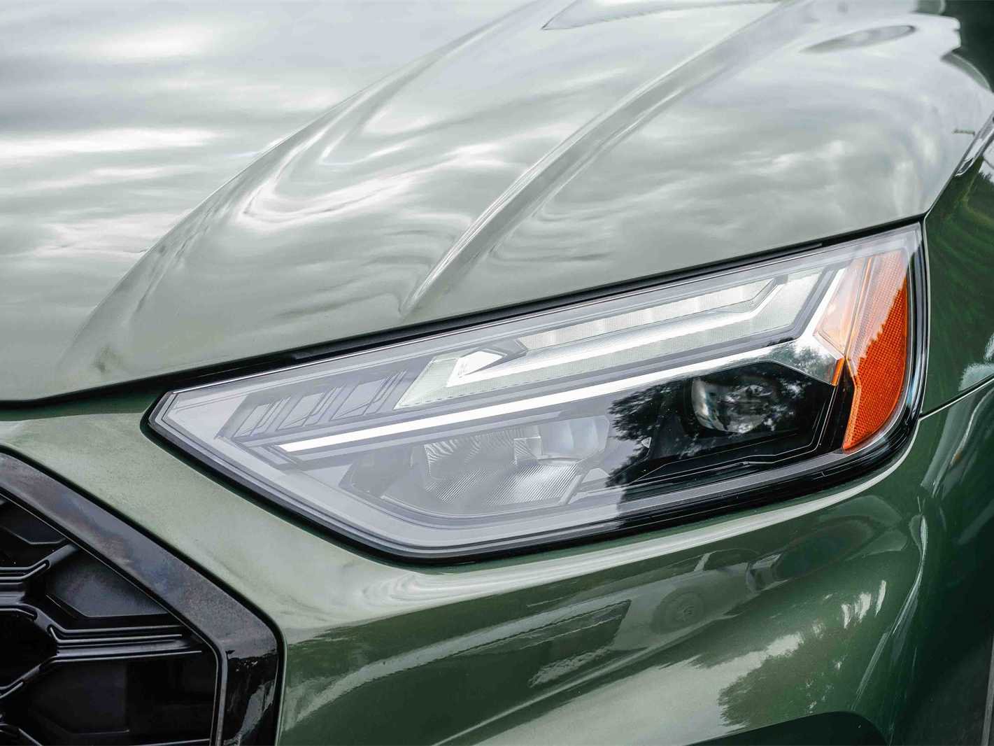 Used 2023 Audi Q5 e Premium Plus w/ Premium Plus Package image 7