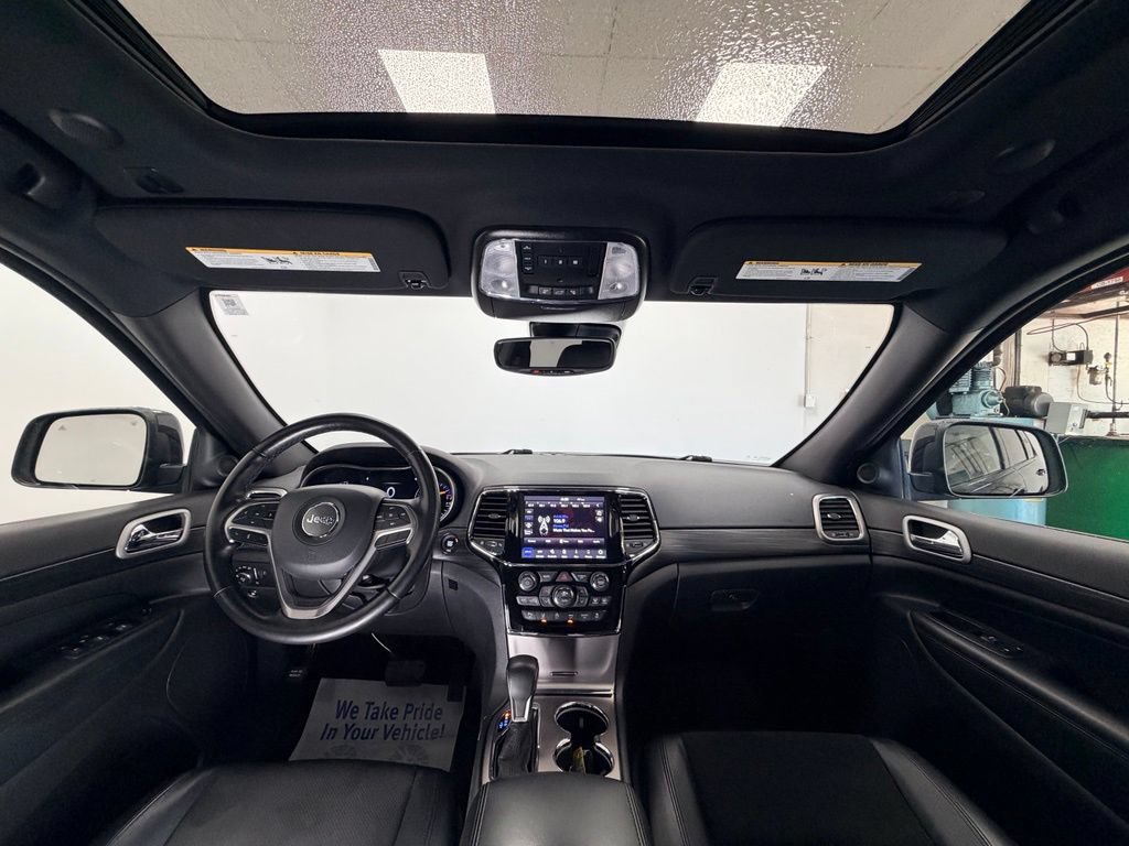 Used 2021 Jeep Grand Cherokee Altitude AWD/4WD image 10