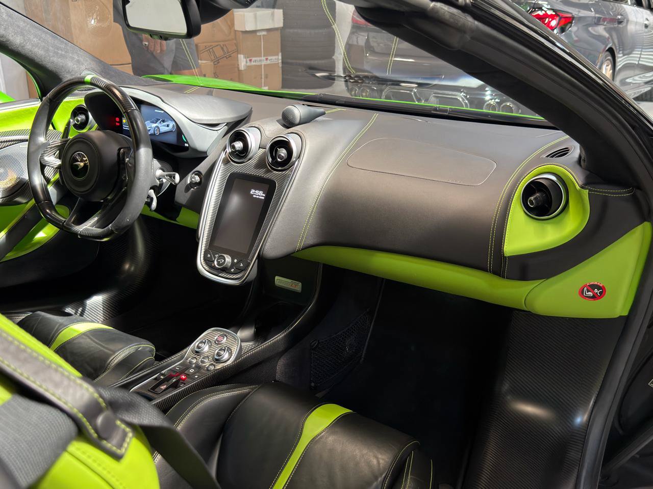 Used 2020 McLaren 600LT Spider RWD image 16
