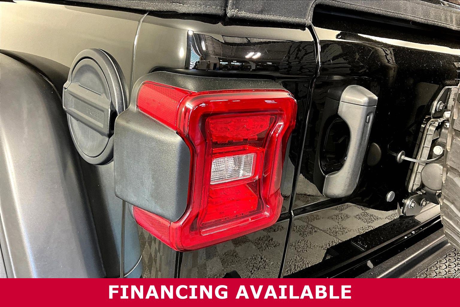 Used 2023 Jeep Wrangler Rubicon AWD/4WD image 22