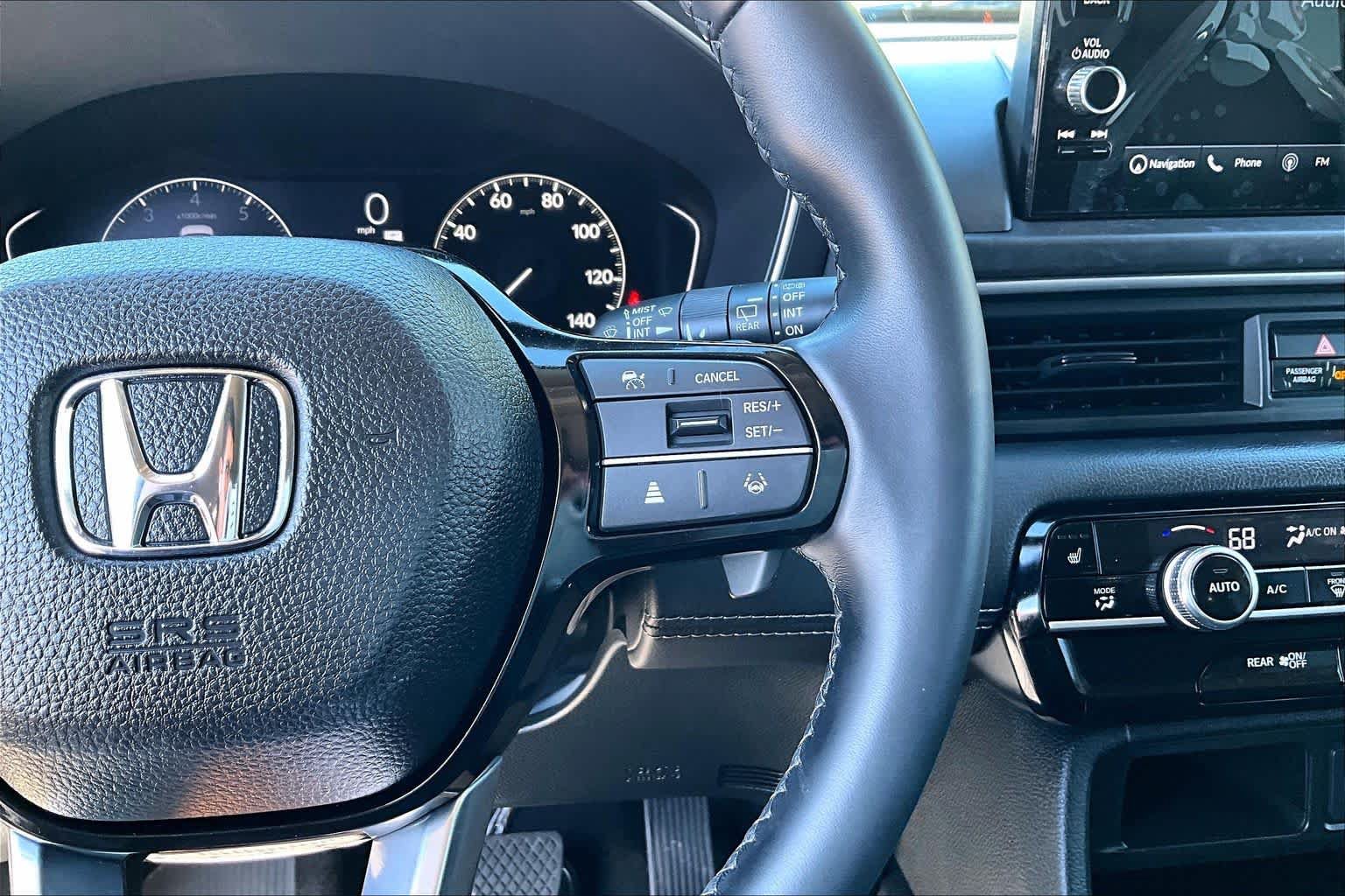 Used 2025 Honda Pilot Touring image 25