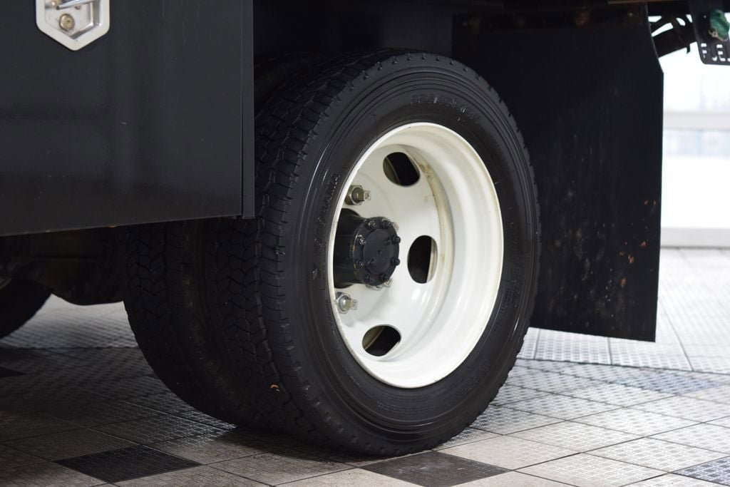 Used 2025 Chevrolet Low Cab Forward 5500XD RWD image 17