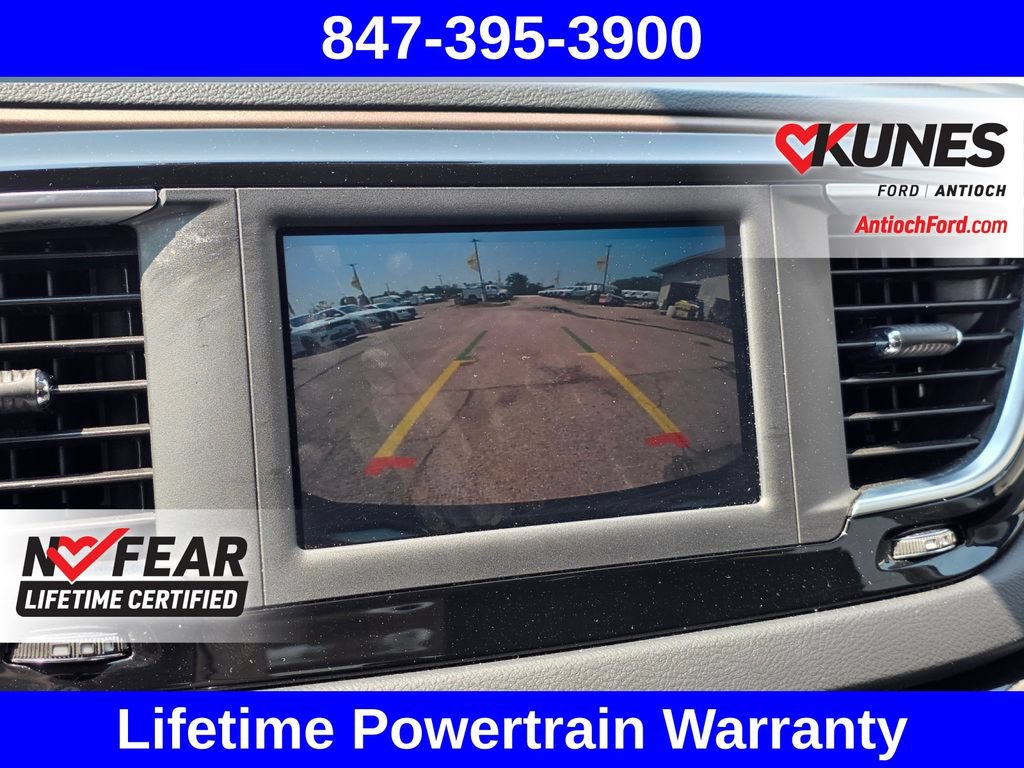 Used 2023 Chrysler Voyager LX FWD image 45