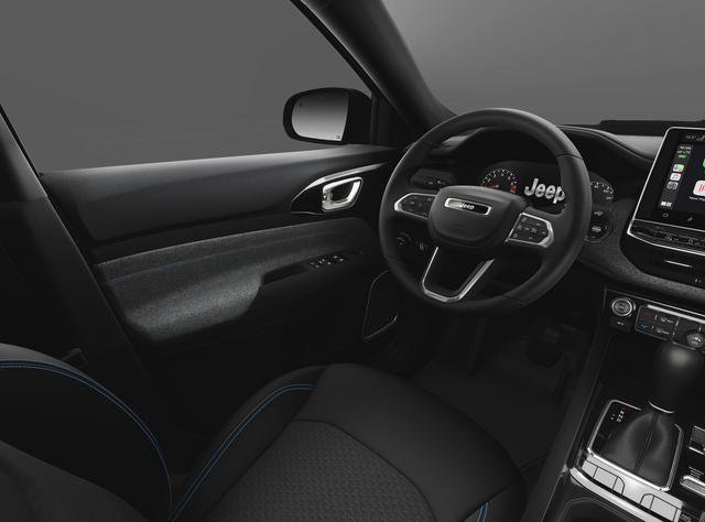 New 2026 Jeep Compass Latitude image 8