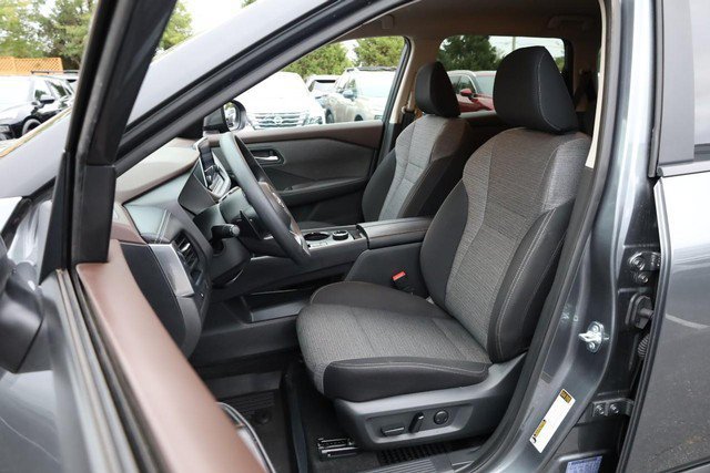 Certified 2023 Nissan Rogue SV AWD/4WD image 8