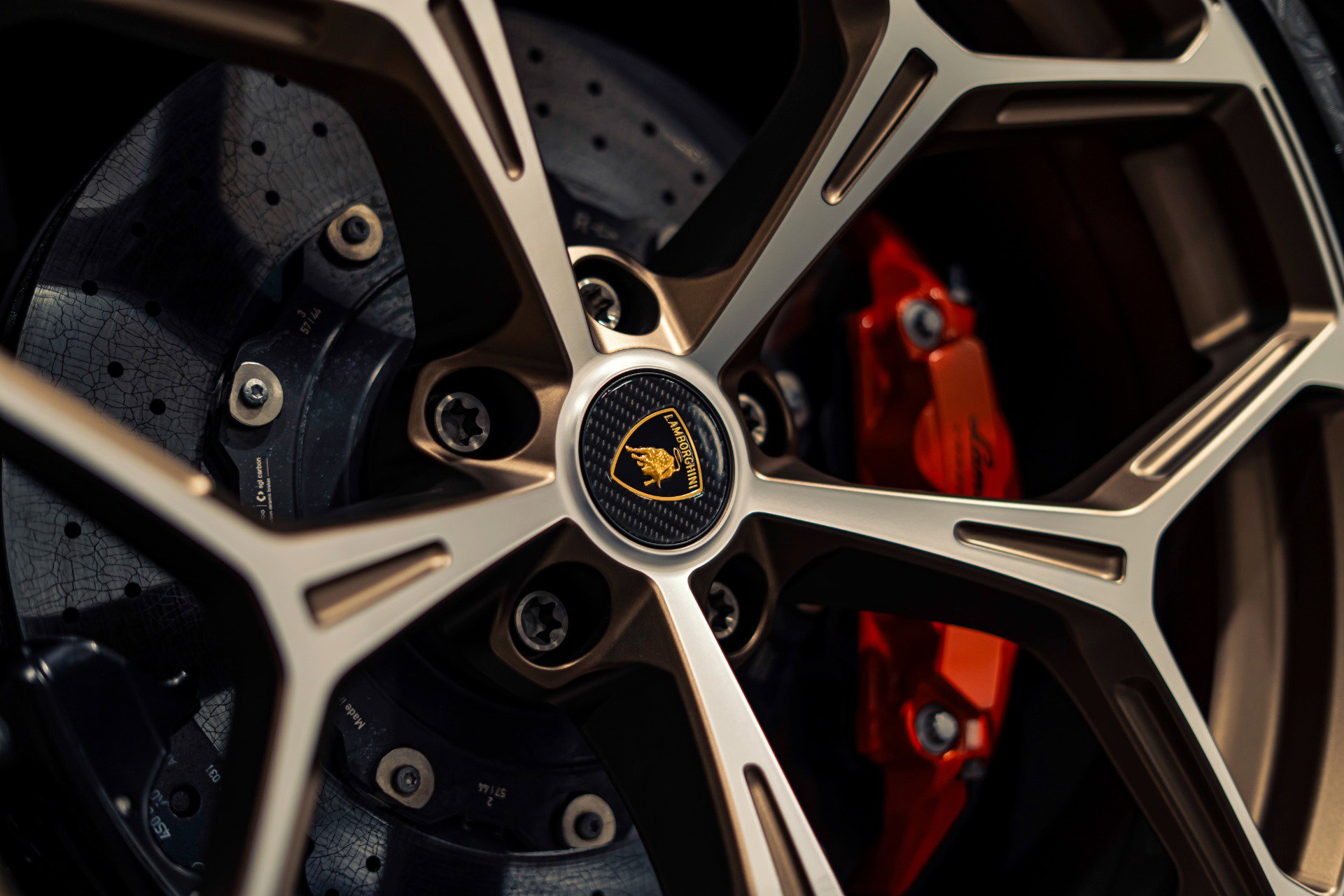 Used 2025 Lamborghini Revuelto AWD/4WD image 44