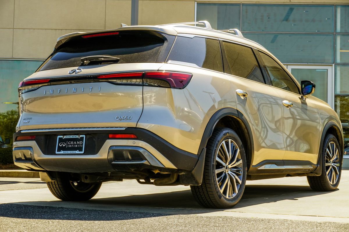 Certified 2023 INFINITI QX60 Sensory w/ Cargo Package image 12