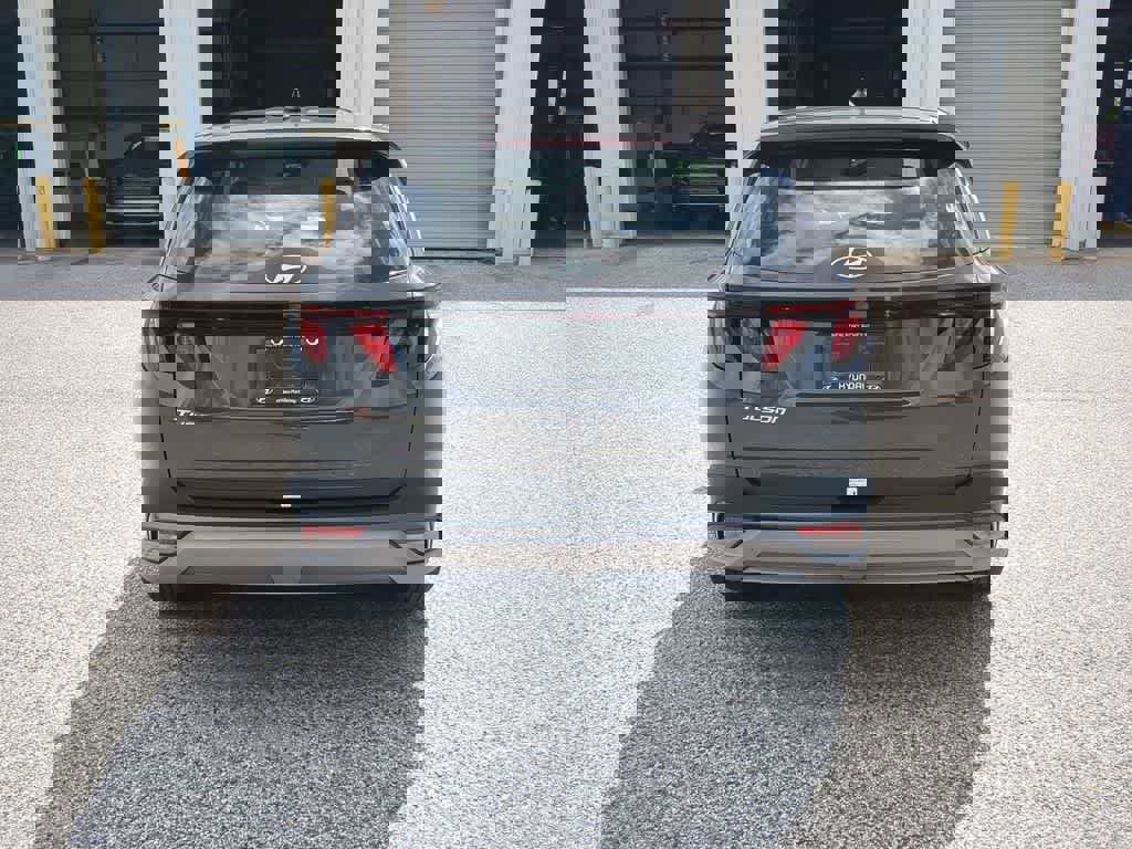 New 2026 Hyundai Tucson SE image 6