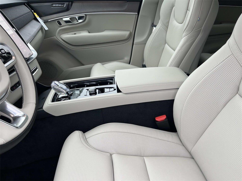 Certified 2026 Volvo XC90 B6 Ultra AWD/4WD image 25