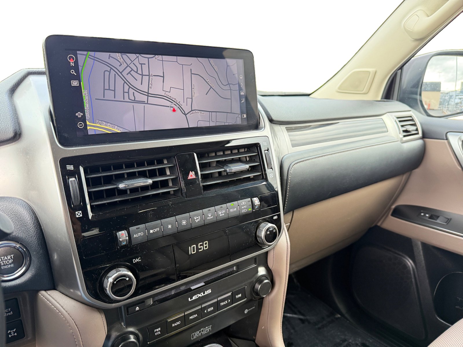 Used 2023 Lexus GX 460 Premium image 12