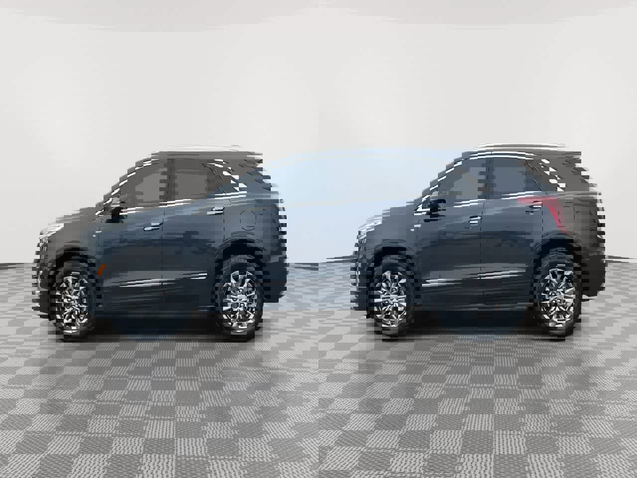 Used 2023 Cadillac XT5 Premium Luxury w/ LPO, Floor Liner Package image 5