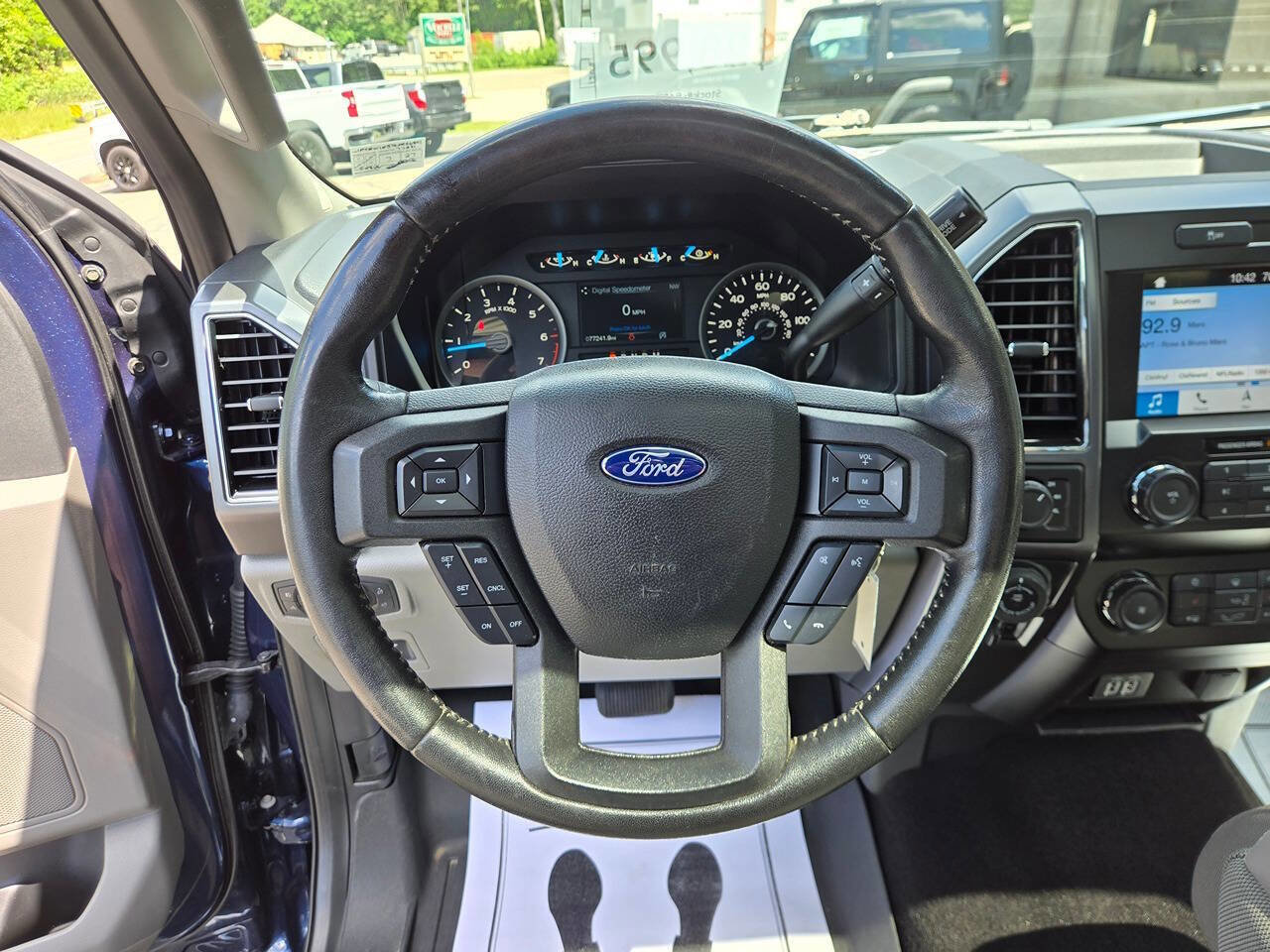Used 2019 Ford F150 XLT w/ Equipment Group 302A Luxury AWD/4WD image 11
