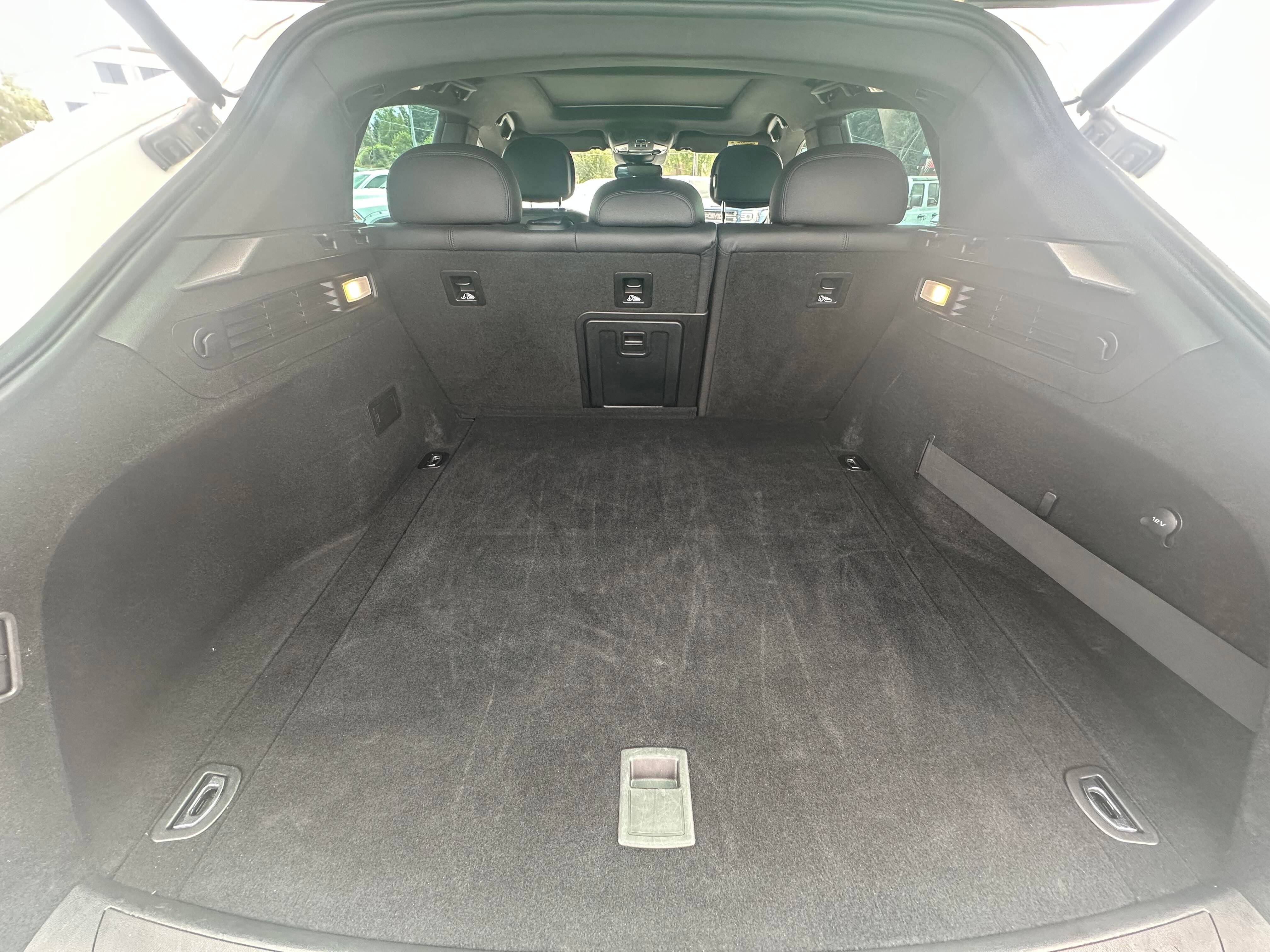 Used 2023 Maserati Levante Modena image 20
